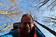 Alla Madonna delle Cime sul Corno Zuccone (1458 m) ad anello da Reggetto di Vedeseta in Val Taleggio il 13 gennaio 2018- FOTOGALLERY